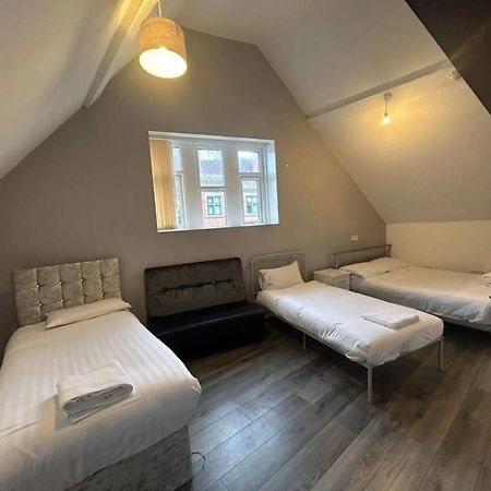 Large Room In Liverpool One! Екстер'єр фото